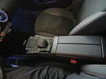 Mercedes Benz CLA250e - plug in hybrid - AMG Line
