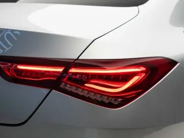 Mercedes Benz CLA250e - plug in hybrid - AMG Line
