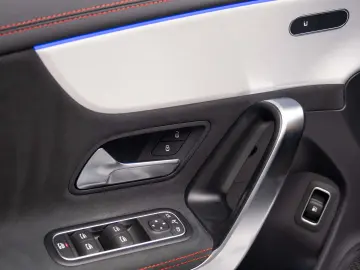 Mercedes Benz CLA250e - plug in hybrid - AMG Line