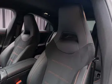 Mercedes Benz CLA250e - plug in hybrid - AMG Line