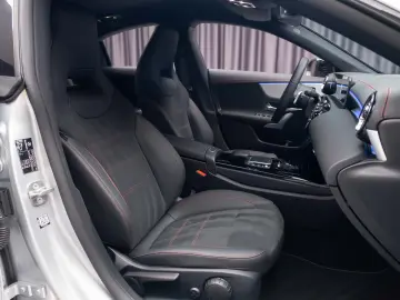 Mercedes Benz CLA250e - plug in hybrid - AMG Line