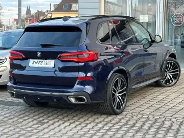 BMW X5 xDrive40d M SPORT PANO KLIMASITZE LASER HUD