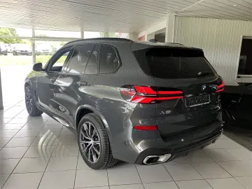 BMW X5 40xd Sportpaket Iconicglow Akustik-Komfort