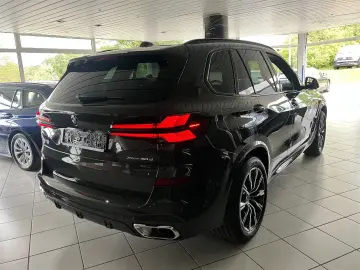BMW X5 40xd Sportpaket Iconicglow Akustik-Komfort