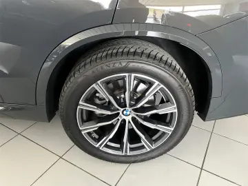 BMW X5 40xd Sportpaket Iconicglow Akustik-Komfort