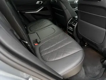BMW X5 xDrive40d M-Sport AHK ACC PANO Sitzlüft 360