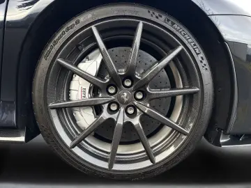 FERRARI SF90 Spider  Embleme Navi PDC Klima Leder