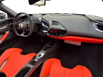 FERRARI SF90 Spider  Embleme Navi PDC Klima Leder