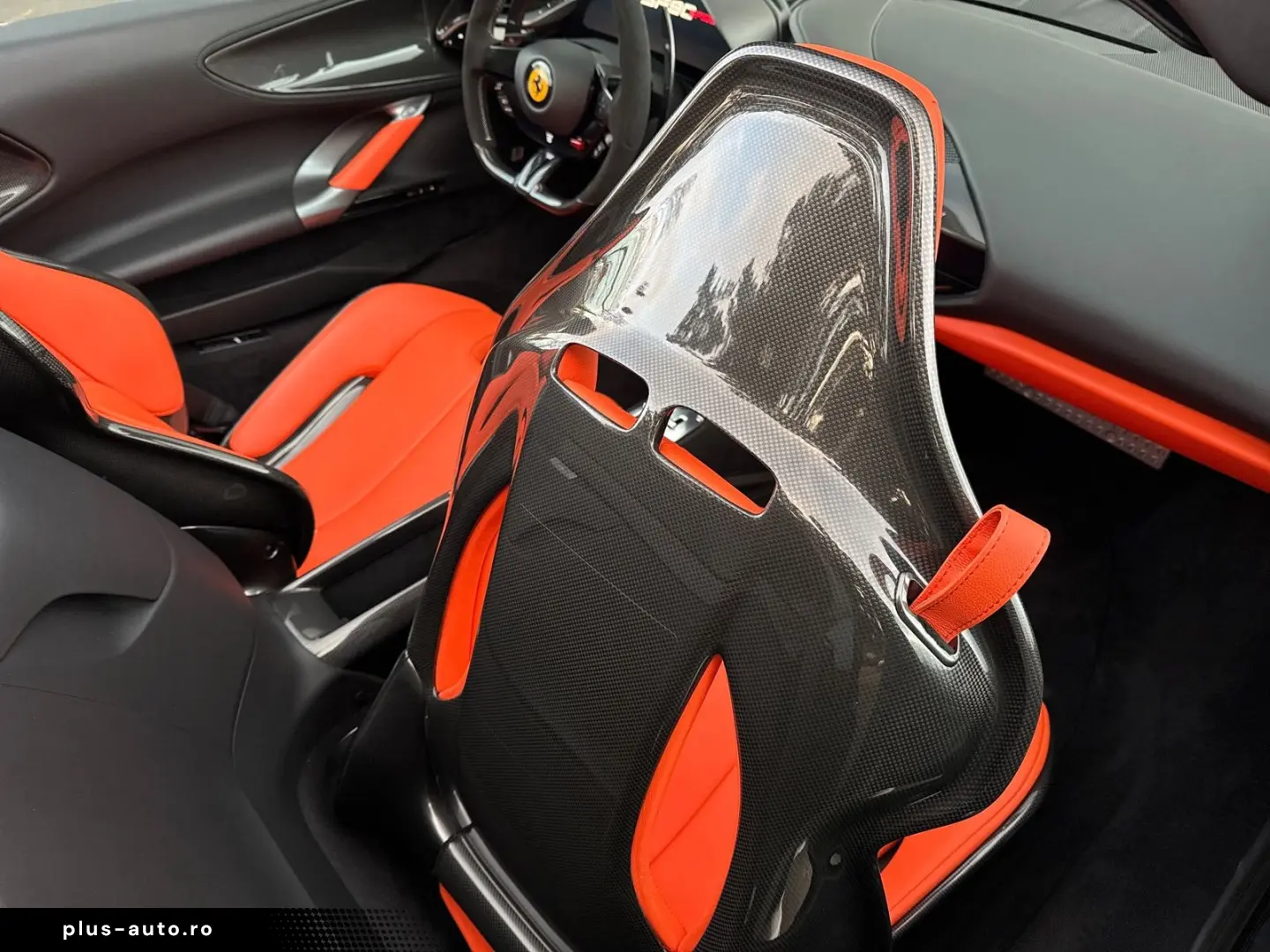 FERRARI SF90 Spider  Embleme Navi PDC Klima Leder