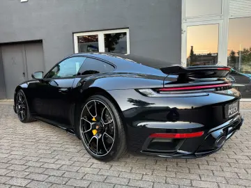 PORSCHE 911 Turbo S  Sport-Design-Paket  remote park ass