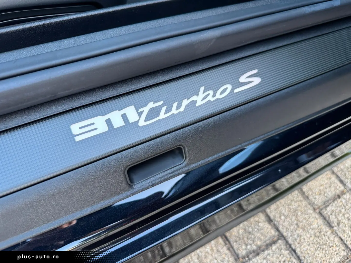 PORSCHE 911 Turbo S  Sport-Design-Paket  remote park ass
