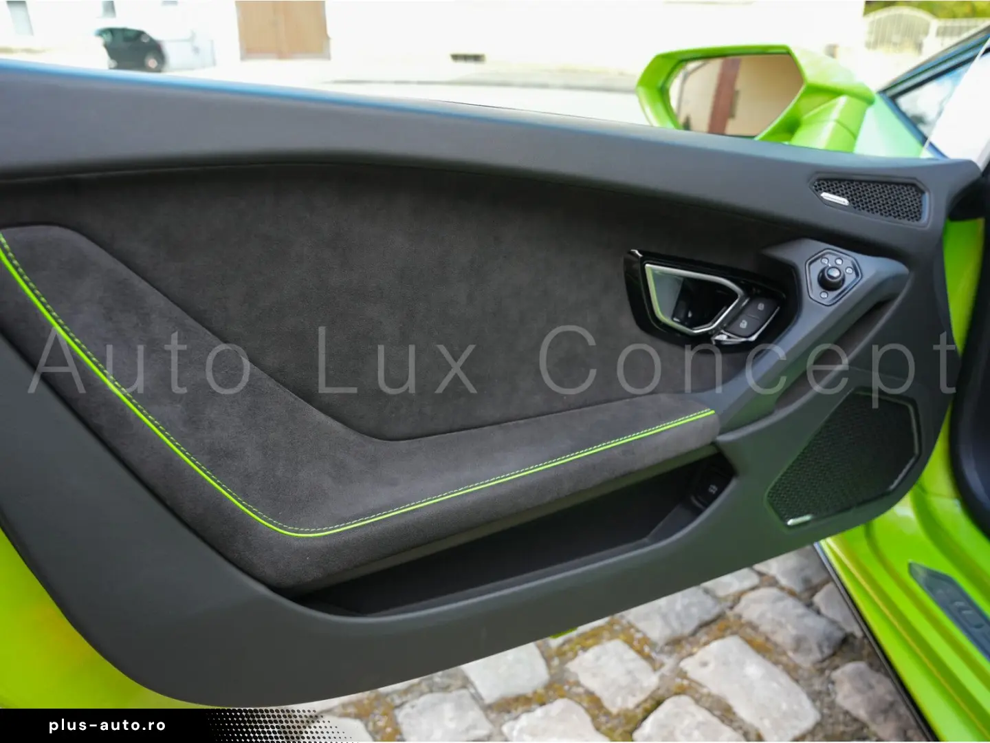 LAMBORGHINI Huracán EVO Camera Lift EVO Trim Style Package