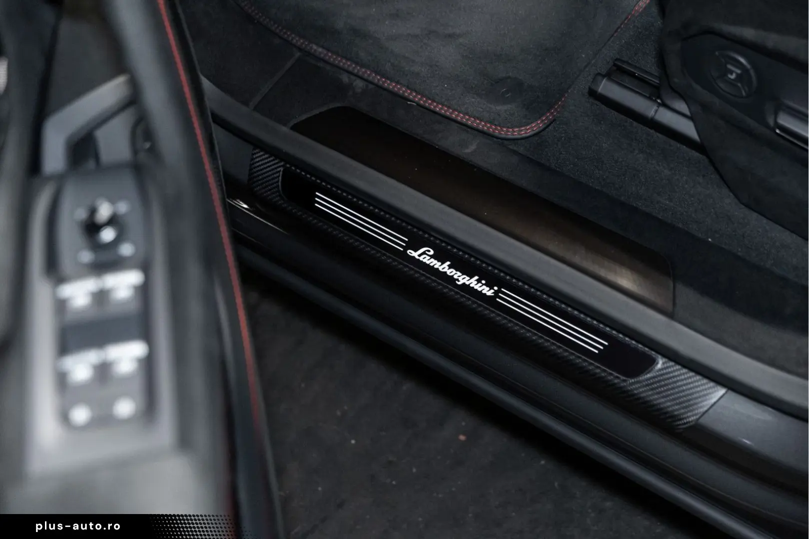 LAMBORGHINI Urus Performante MY2024