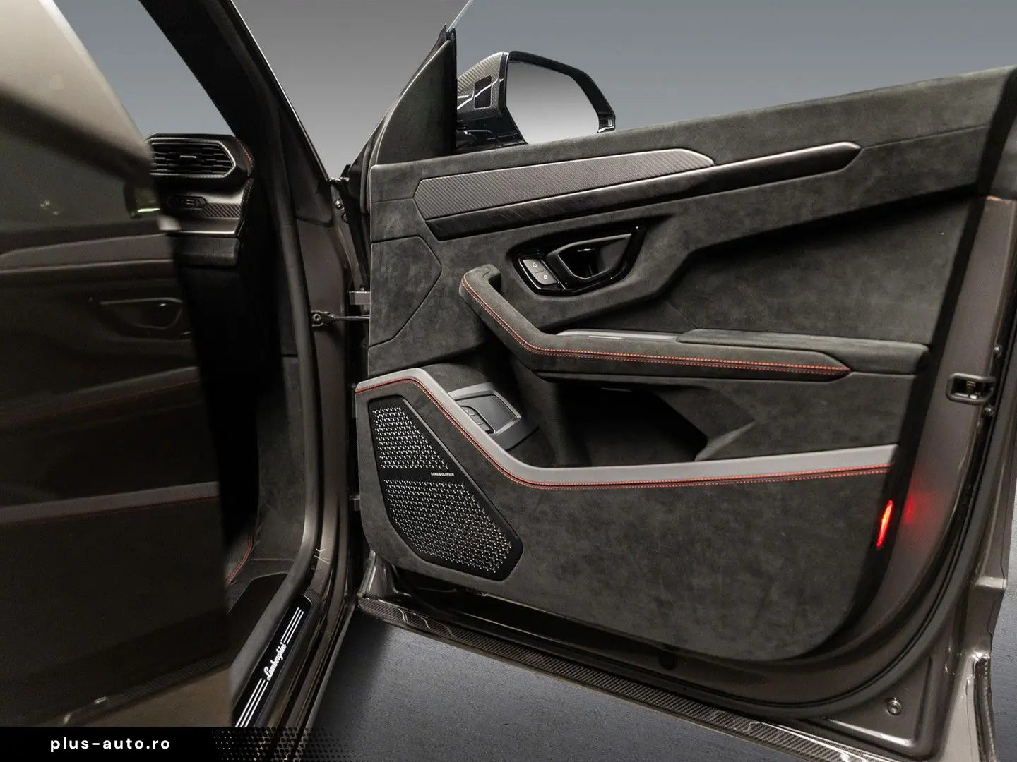 LAMBORGHINI Urus Performante MY2024