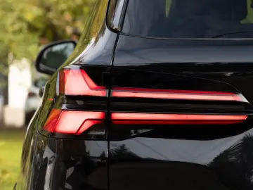 BMW X5 40d M SPORT.LUFTF.SOFTC.DR.ASS.360.AHK.3STÜCK