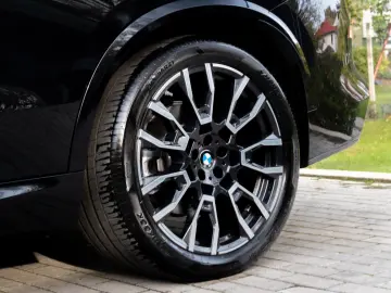BMW X5 40d M SPORT.LUFTF.SOFTC.DR.ASS.360.AHK.3STÜCK
