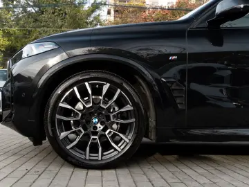 BMW X5 40d M SPORT.LUFTF.SOFTC.DR.ASS.360.AHK.3STÜCK