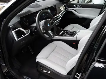 BMW X5 40d M SPORT.LUFTF.SOFTC.DR.ASS.360.AHK.3STÜCK