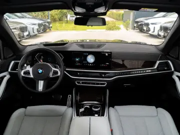 BMW X5 40d M SPORT.LUFTF.SOFTC.DR.ASS.360.AHK.3STÜCK