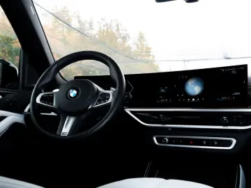 BMW X5 40d M SPORT.LUFTF.SOFTC.DR.ASS.360.AHK.3STÜCK