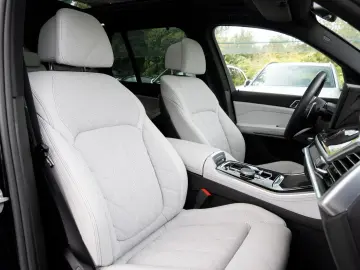 BMW X5 40d M SPORT.LUFTF.SOFTC.DR.ASS.360.AHK.3STÜCK