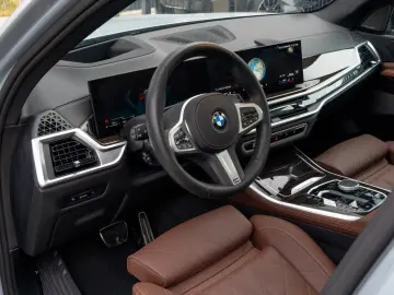 BMW X5 40d M SPORT.LUFTF.PANO.SOFTC.4ZONEN.360.AHK