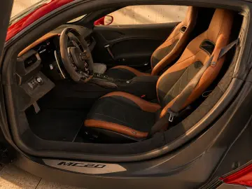 MASERATI MC20