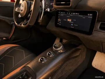 MASERATI MC20
