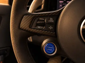 MASERATI MC20