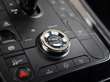 BENTLEY GT V8 Hybrid Mulliner 1st Edi Black B&O Head-Up