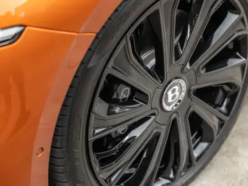 BENTLEY GT V8 Hybrid Mulliner 1st Edi Black B&O Head-Up