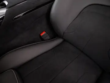 FERRARI Purosangue
