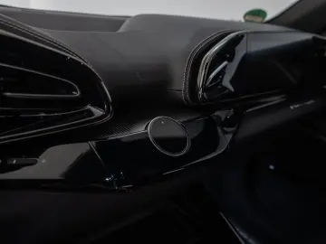 FERRARI Purosangue