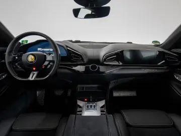 FERRARI Purosangue