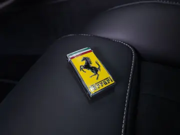 FERRARI Purosangue
