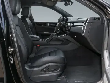 PORSCHE Cayenne E-Hybrid Coupe Platinum Edition Head-Up