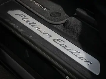 PORSCHE Cayenne E-Hybrid Coupe Platinum Edition Head-Up