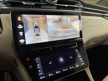 MASERATI Grecale Modena Panorama Head Up Sonus
