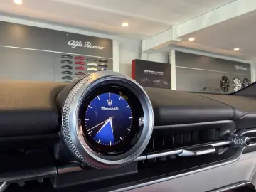 MASERATI Grecale Modena Panorama Head Up Sonus