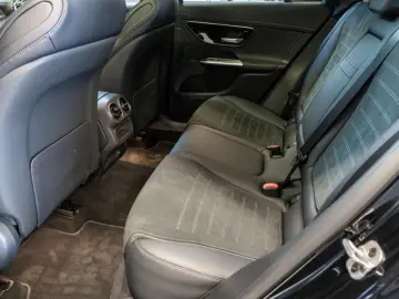 MERCEDES-BENZ GLC 200  AMG Night Pano Digital Memory…