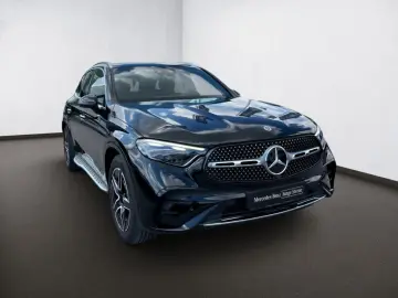 MERCEDES-BENZ GLC 300 d 4M AMG AHK DigL Stdhzg 360 TrBr FAP
