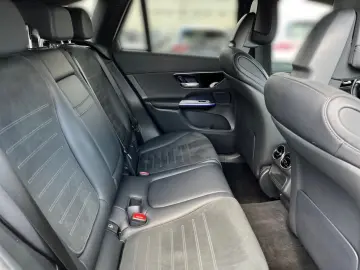 MERCEDES-BENZ GLC 300 d 4M AMG AHK DigL Stdhzg 360 TrBr FAP