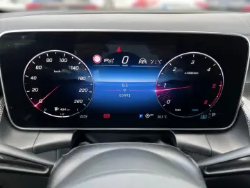 MERCEDES-BENZ GLC 300 d 4M AMG AHK DigL Stdhzg 360 TrBr FAP