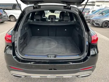 MERCEDES-BENZ GLC 300 d 4M AMG AHK DigL Stdhzg 360 TrBr FAP