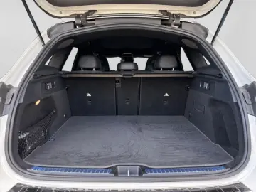 MERCEDES-BENZ GLC 200 4M AMG AHK DISTR MBUX SHZ DIGILI 360