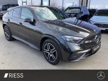 MERCEDES-BENZ GLC 300 d 4M Cp AMG Night Pano AHK Kamera