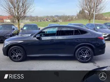 MERCEDES-BENZ GLC 300 d 4M Cp AMG Night Pano AHK Kamera