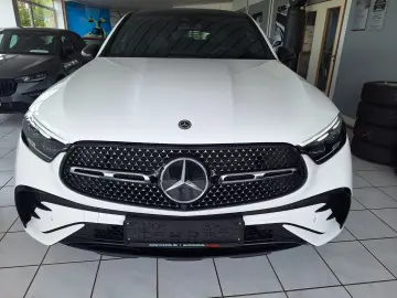 MERCEDES-BENZ GLC 220d AMG Coupe Pano Kamera Standh. AHK