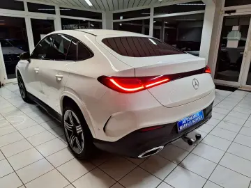 MERCEDES-BENZ GLC 220d AMG Coupe Pano Kamera Standh. AHK