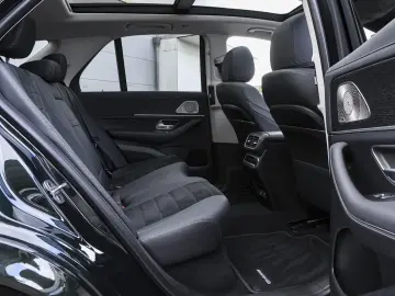 MERCEDES-BENZ GLE 450 d 4M AMG Night Distronic Pano …
